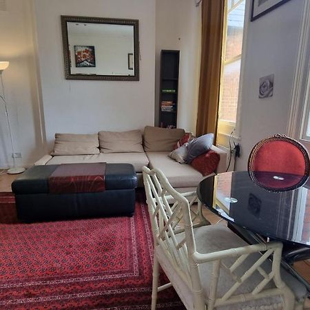 Extra Large One Bedroom Flat With Parking London Exterior foto